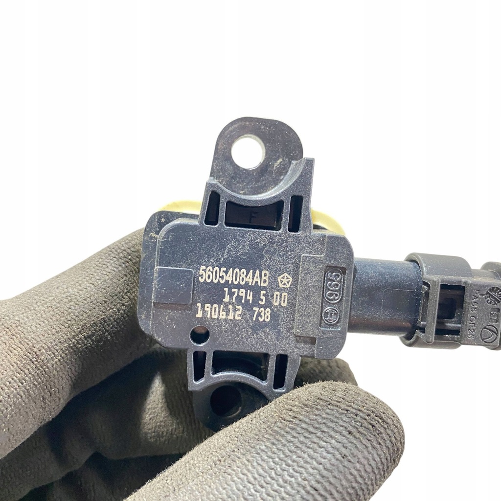 фото №7, Dodge charger 2019 проводка трубопровід