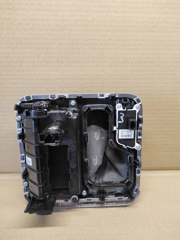 фото №4, Панель рамка передач renault talisman 969443797r