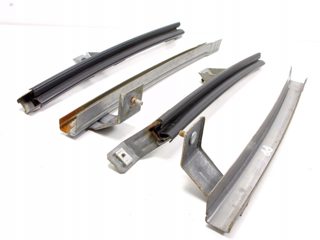 фото №1, Jeep commander xh напрямна скло двері прокладка лівий задня