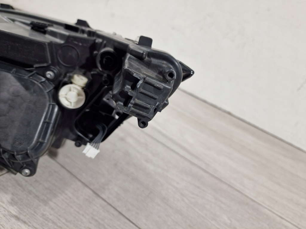 фото №9, Bmw i3 full led правая лампа