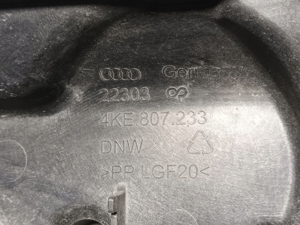 фото №9, Підсилювач, каркас pod бампер, решітка радіатора audi 4ke e-tron