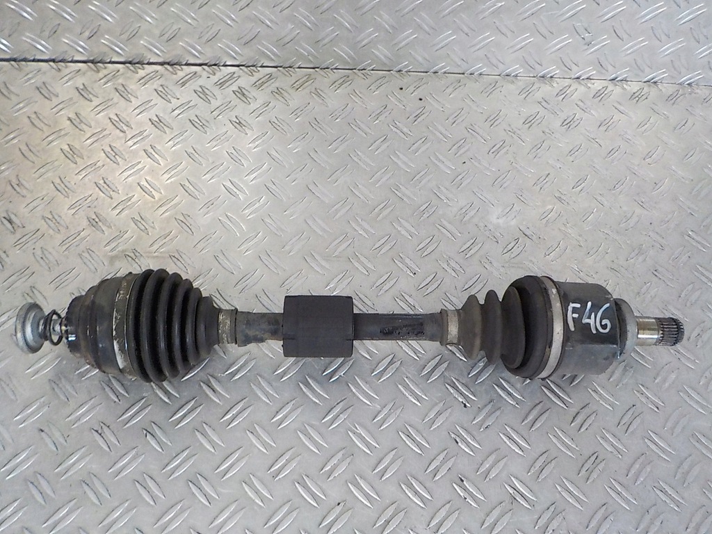 фото №1, Bmw 2 f46 приводной вал левая