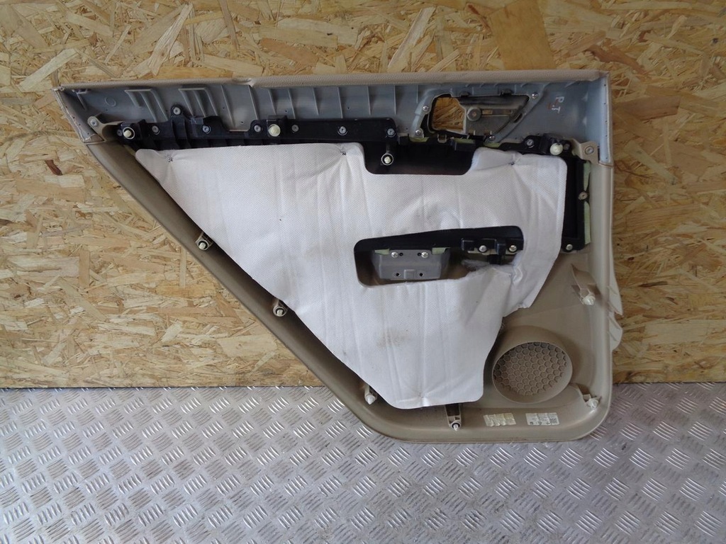 фото №5, Обшивка оббивка двері правий задня suzuki kizashi 9-