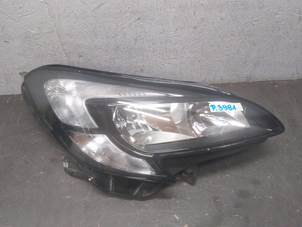 фото №1, Лампа перед права opel corsa e 13381336