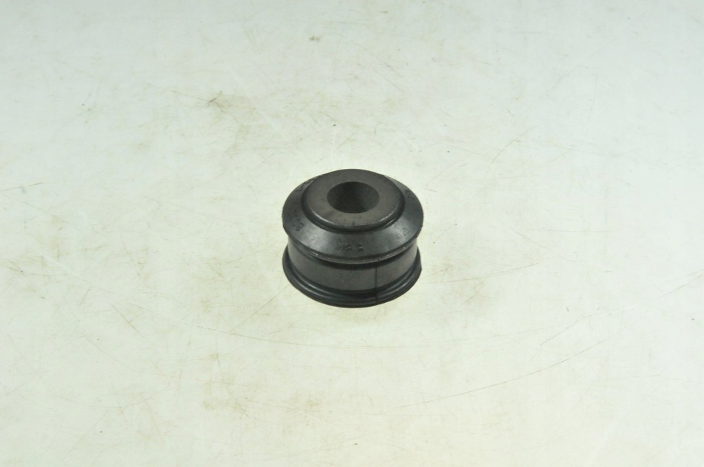 фото №3, Втулка стабілізатора renault 5010383545