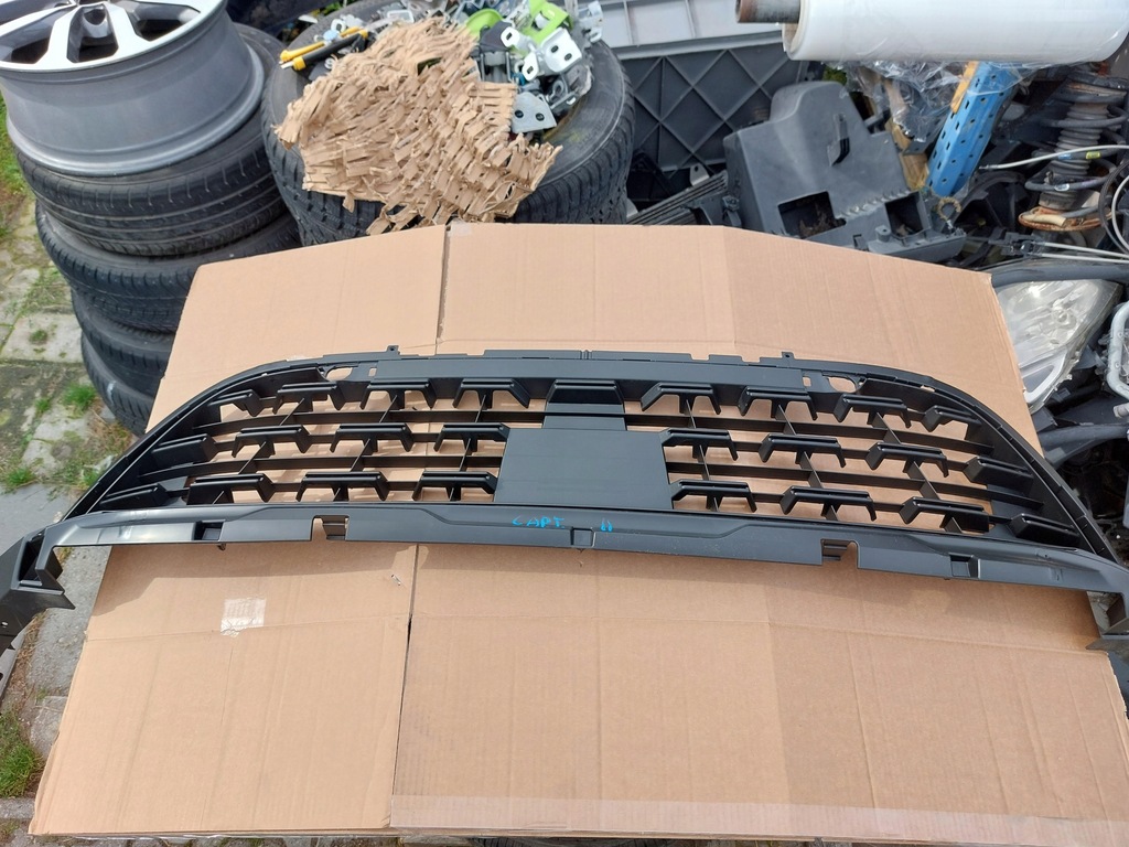 фото №2, Решітка dół бампера rprzód renault captur ii