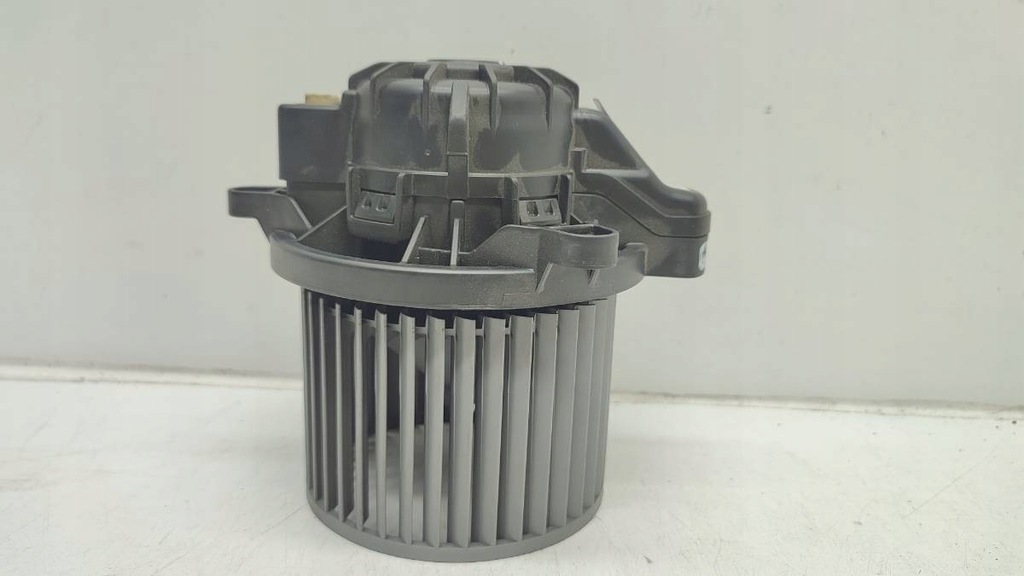 фото №1, Вентилятор воздуходувка обдув hyundai i10 ii eu 97113b9000