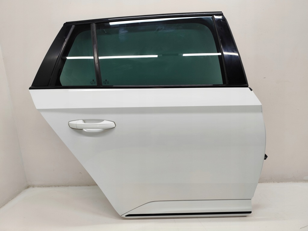 фото №1, Skoda superb iii kombi дверь задняя правое lf9f