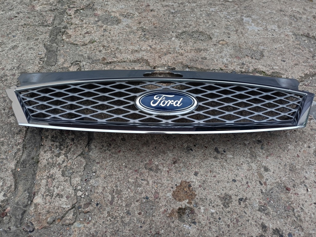 Ford mondeo mk3 рестайлинг  решётка  передняя ,решётка радиатора Цена