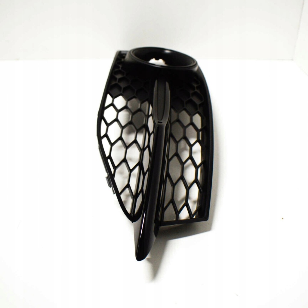 фото №7, Audi a7 4ga s бампер передний правый решётка радиатора 4g8807682e