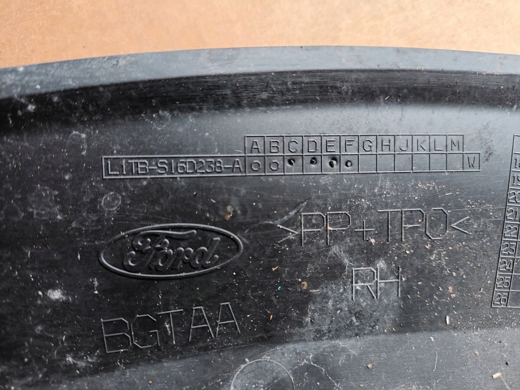 фото №9, Молдинг права передня ford puma mk2 перед правий