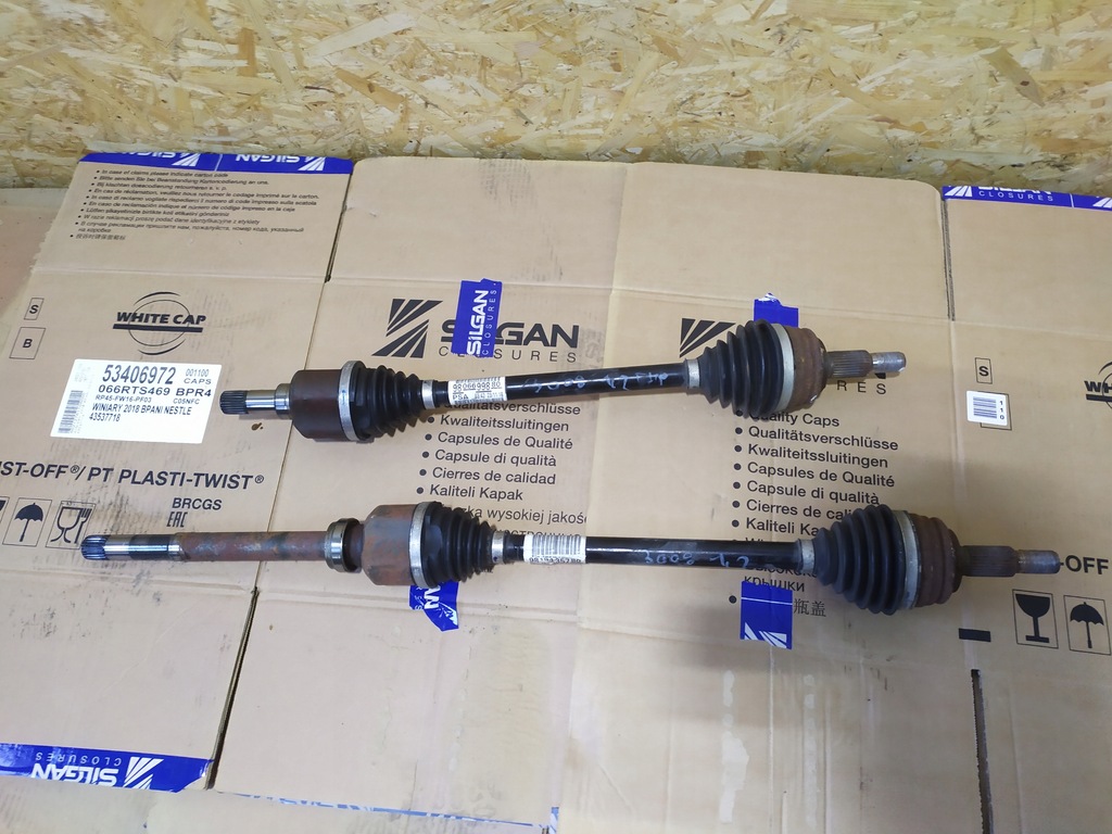 фото №1, Привідний вал права 1.2 thp 9819435780 peugeot 3008 ii