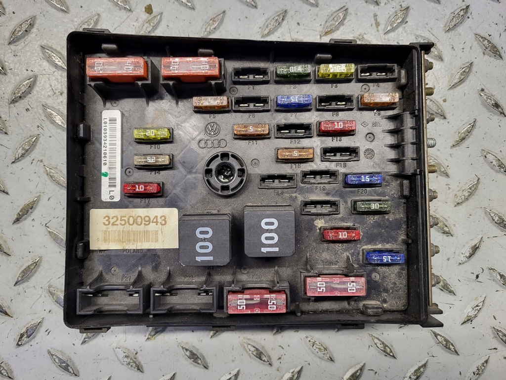 фото №1, Коробка запобіжників vw passat b6 golf vi touran