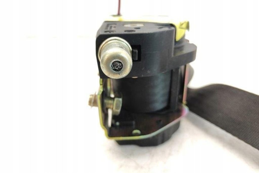 Pas безопасности задний правый lancia thesis 841_ 040057 2.4l дизель Киев