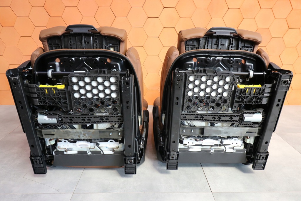 фото №16, Bmw m8 f93 8' g16 m-power салон сиденья вентиляция merino taruma 15 km !!!