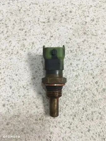 Купити Датчик температури вихлопних газів iveco eurocargo