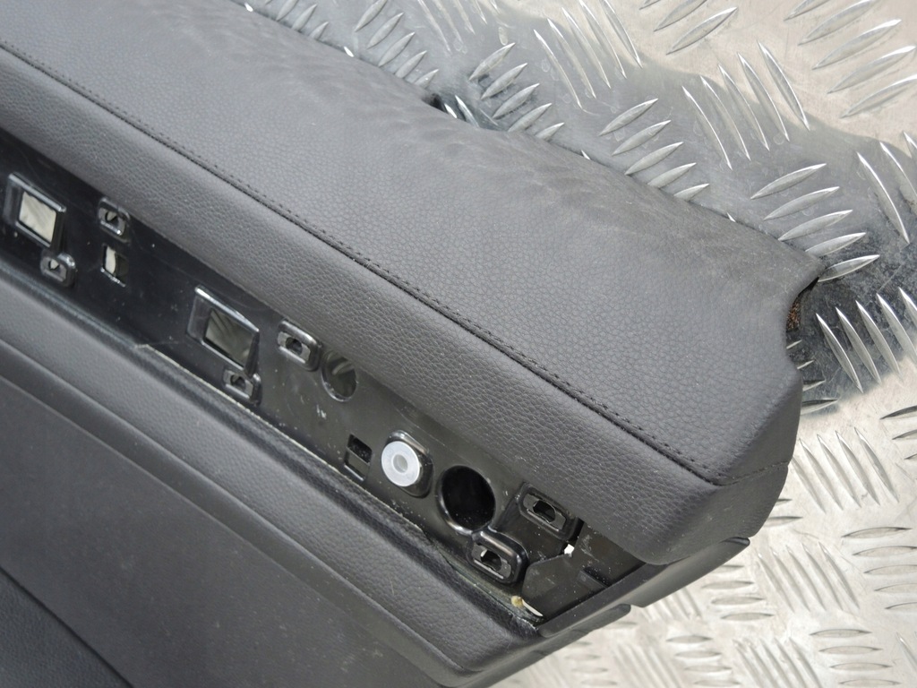 фото №5, Porsche panamera 971 обшивка двері правий задня