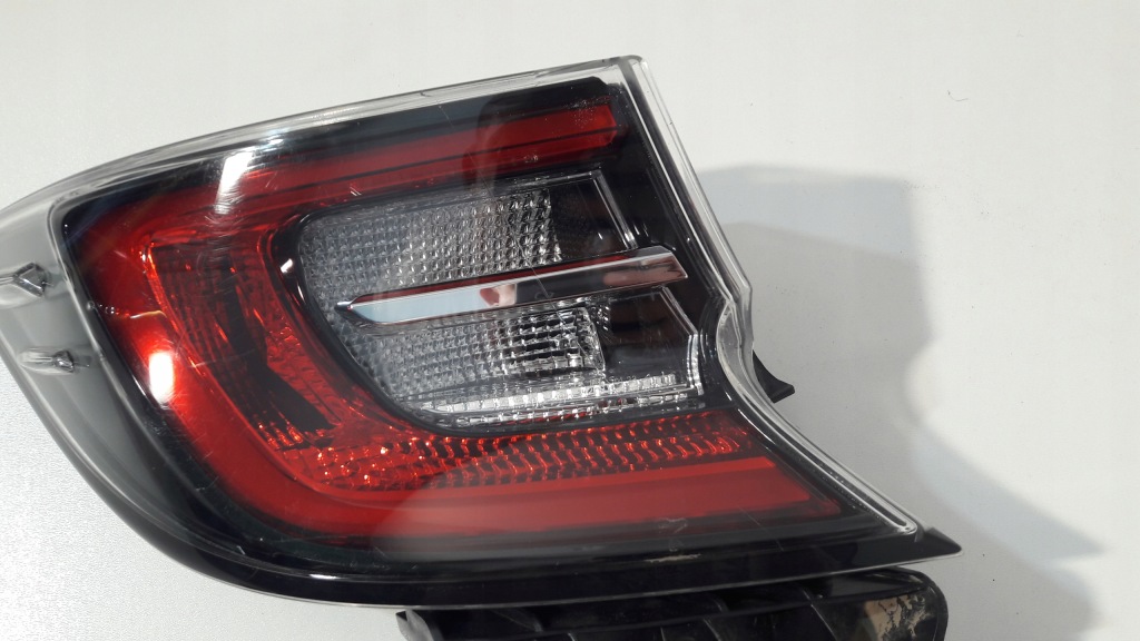 фото №3, Toyota corolla e21 задняя лампа хэтчбек r65