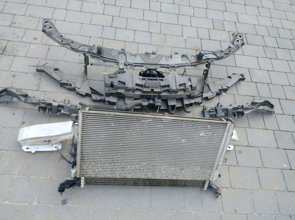 фото №1, Pas передний радиатор балка laguna iii 2.0b kpl