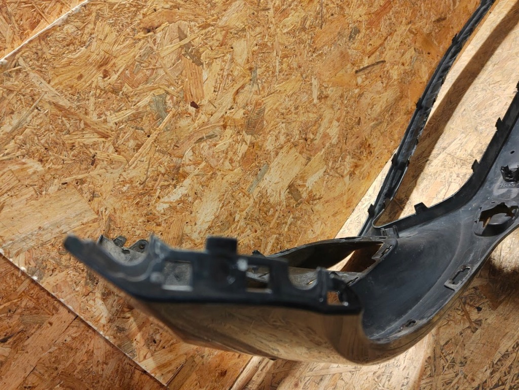 Купить Бампер перед mercedes w205 рестайлинг  amg