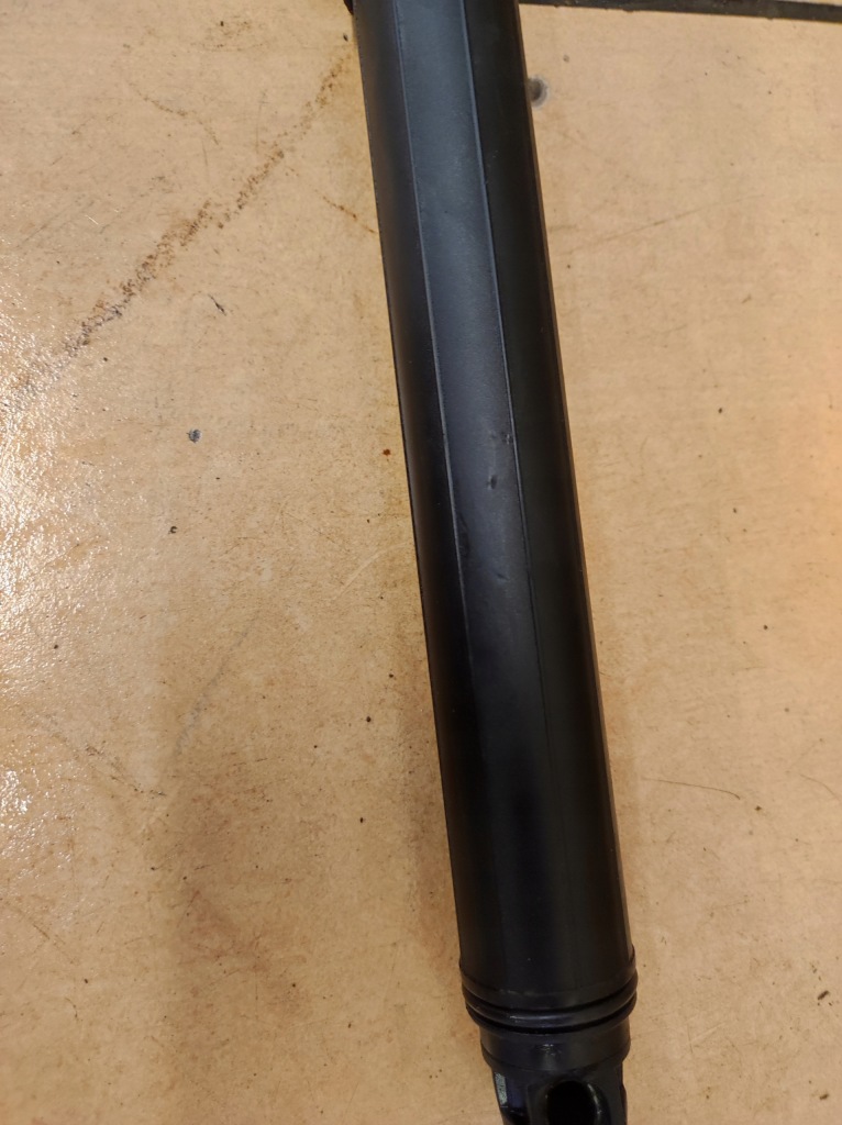 фото №11, Привід амортизатор електричний кришки багажника лівий superb iii 3 kombi