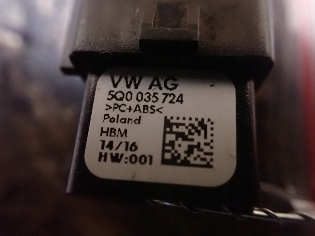 фото №5, Роз'єм port aux vw passat b8 sedan 2016 2.0 eu 5q0035724 7566