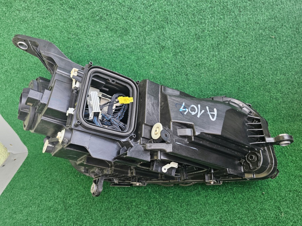 Лампа mercedes gle a1679065308 перед multi beam ліва ładna європа Недорого