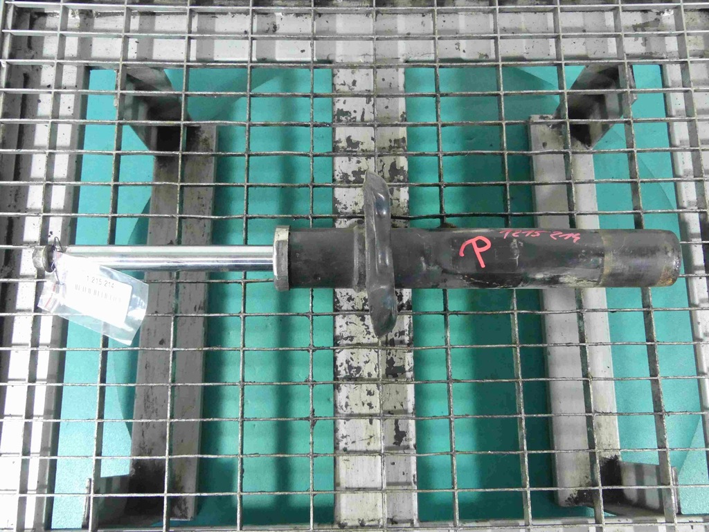 фото №1, Амортизатор перед правый kyb vw scirocco iii 08-17