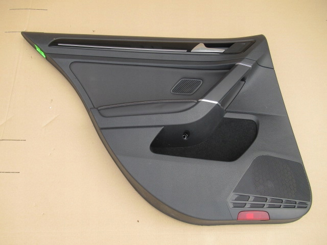 фото №1, Обшивка оббивка двері лівий задня шкіра vw golf vii