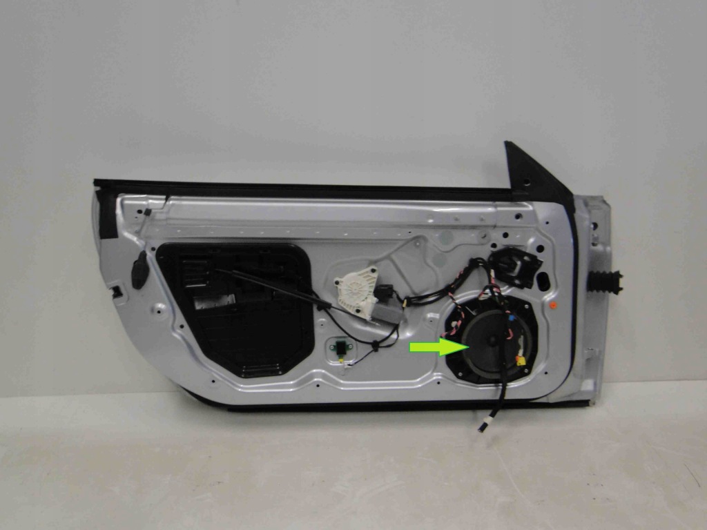 фото №3, Mercedes slc r172 динамик w дверь левая 172