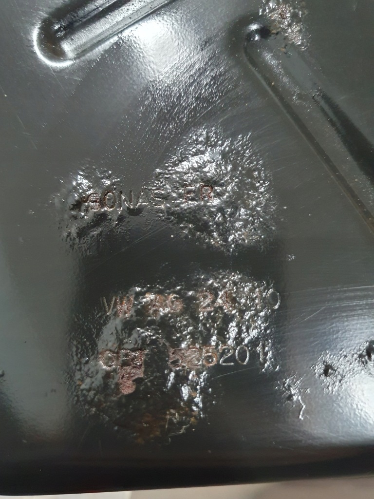 Купить Volkswagen оригинальный номер 0bh325201