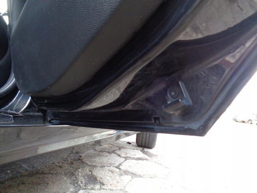 Дверь коплектная  правое  задняя задняя bmw 1 e87 04-11r 5-дверной 475/9 Киев