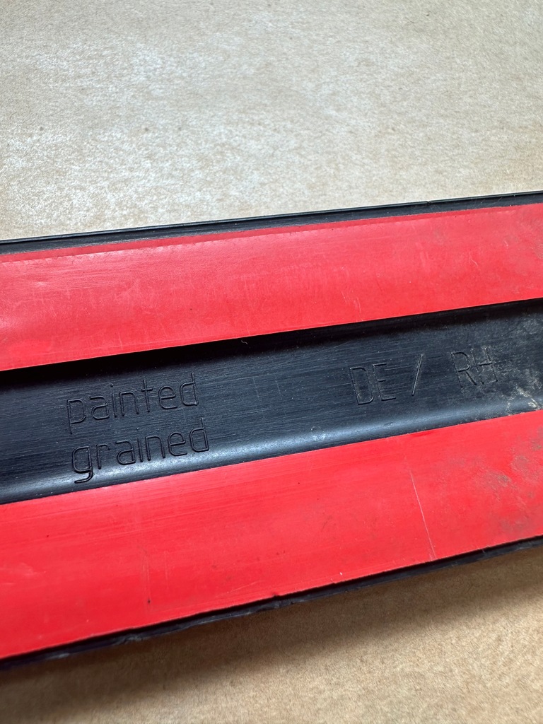 фото №12, Toyota corolla e21 молдинг двері права 75731-02190