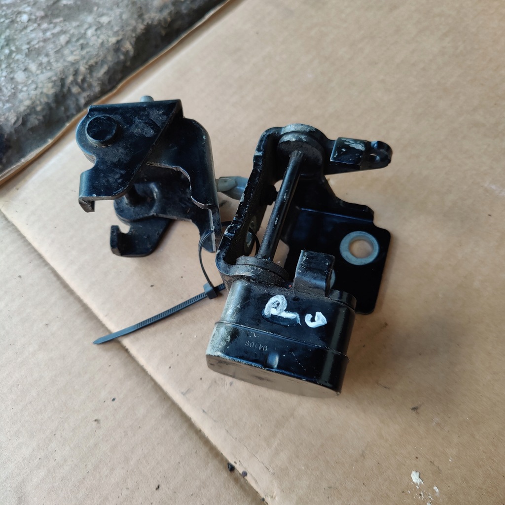 фото №5, Citroen c5 iii петля дверь правый перед задняя