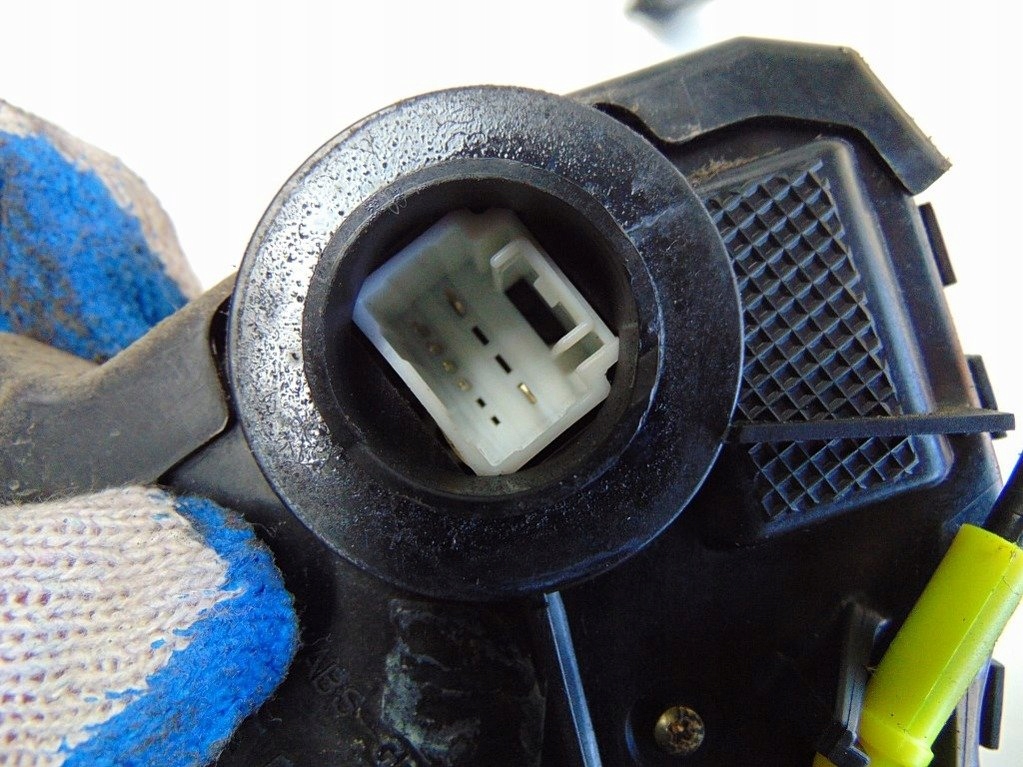 Toyota corolla e121.6 vvt-i 02r замок левый перед Недорого