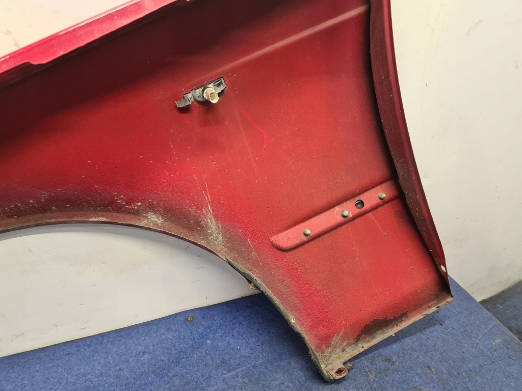 Bmw 3 e46 рестайлинг  крыло  перед правый  438/3 Доставка