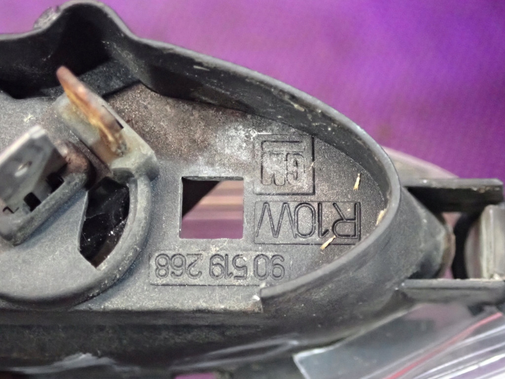 фото №6, Opel vectra b sedan 95-99 лампа освещение номерного знака 90519268