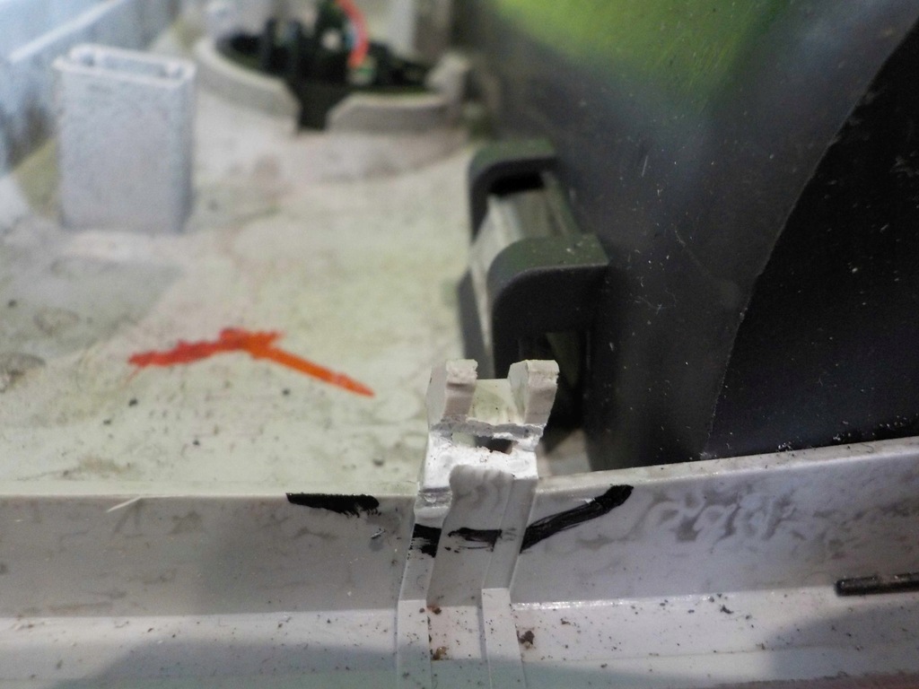 фото №5, Kuga i mk1 08r лампа стельовий бардачок