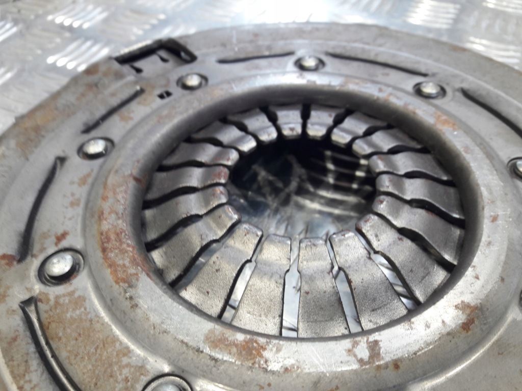 Mercedes c w205 16r колесо двухмассовый сцепление комплект a0262501501 a2740300705 Оригинал