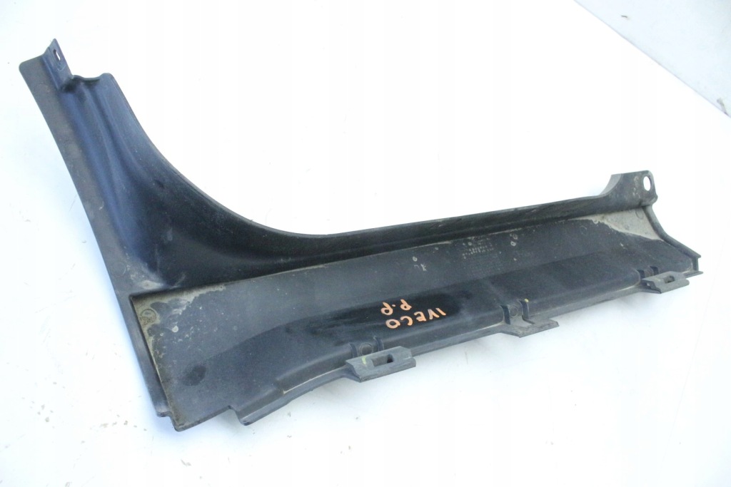 Правая молдинг накладка порог порог 5801521532 iveco daily iv 17r. с Разборки