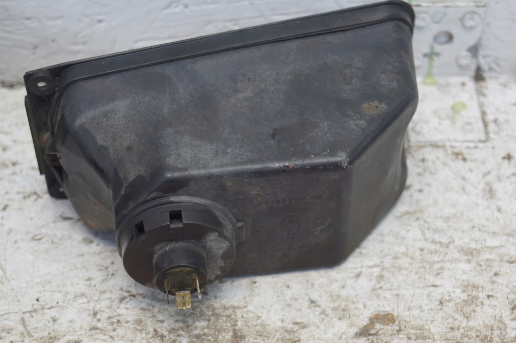 фото №10, Лампи дальнє протитуманні фари перед porsche 924