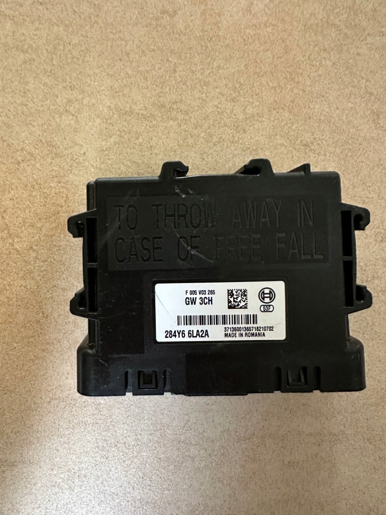 Купити Модуль блок керування renault dacia smart 284y66la2a