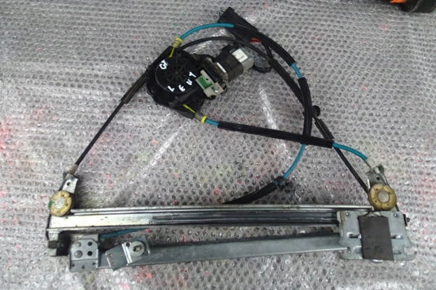 фото №1, Alfa romeo gt подъемник стекло левый 6 pin