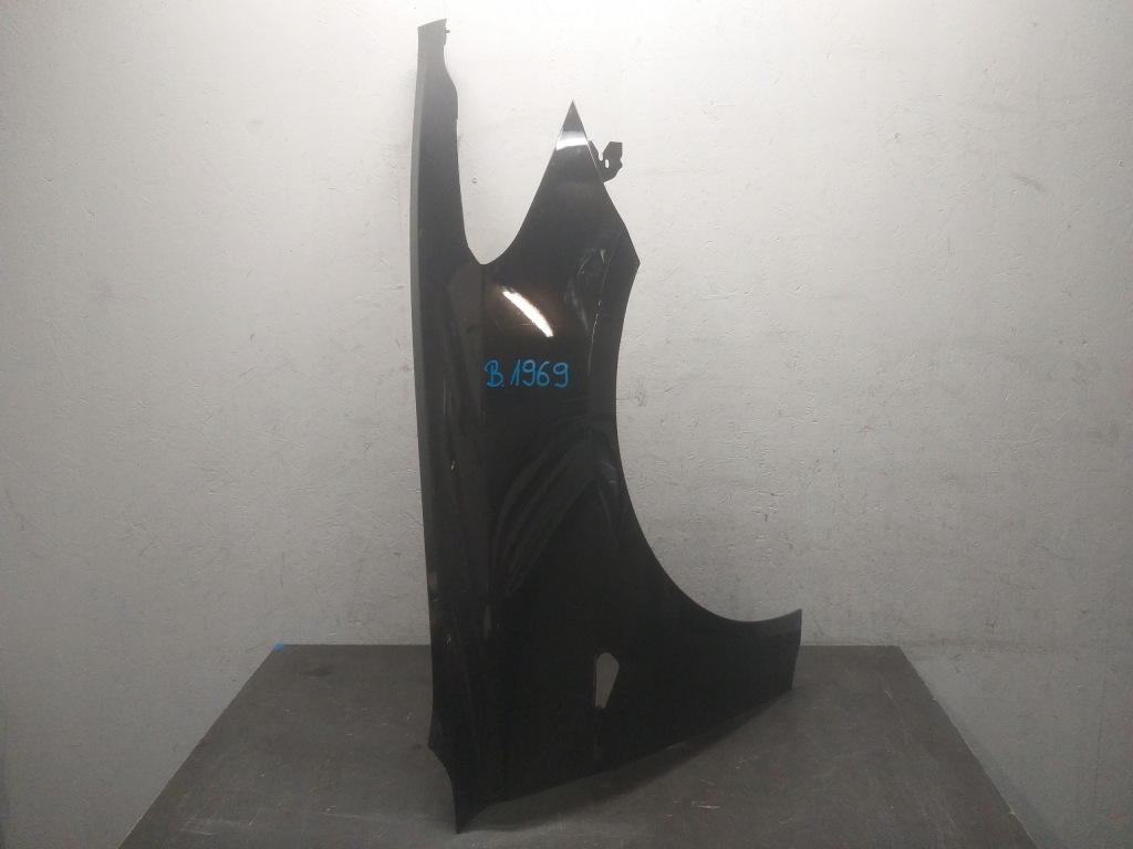 Купити Крило перед правий tesla 3 3