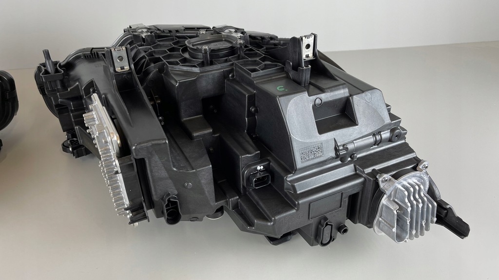 фото №13, Лампи ліва права full led bmw 8 g14 g15 g16 m8 usa