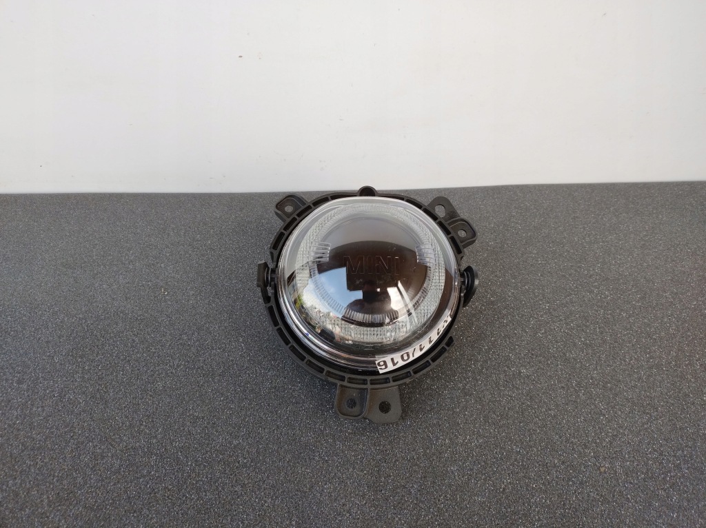 Mini f55 f56 f57 f60 19-24 рік правий протитуманна фара кільце led новий оригінал  k72/070 Київ