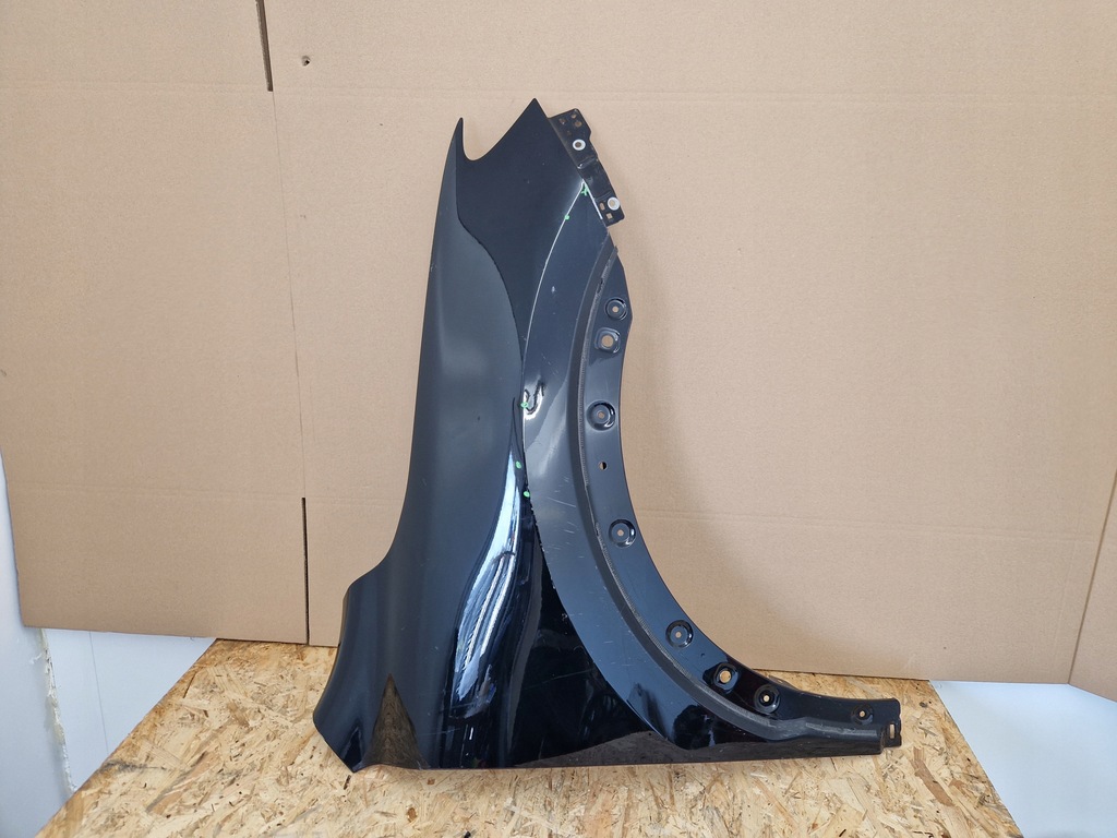 фото №1, Крила перед правий mg hs 18-