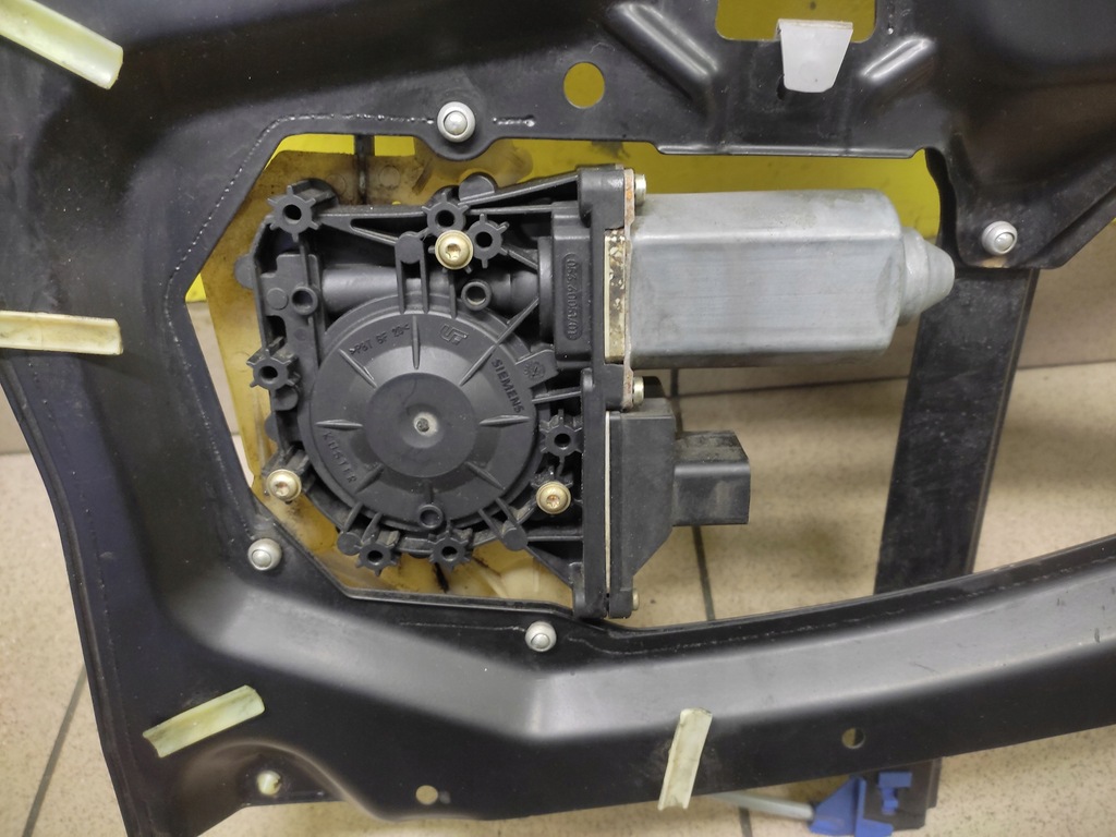 фото №7, Audi a3 8l подъемник стекло правый задняя