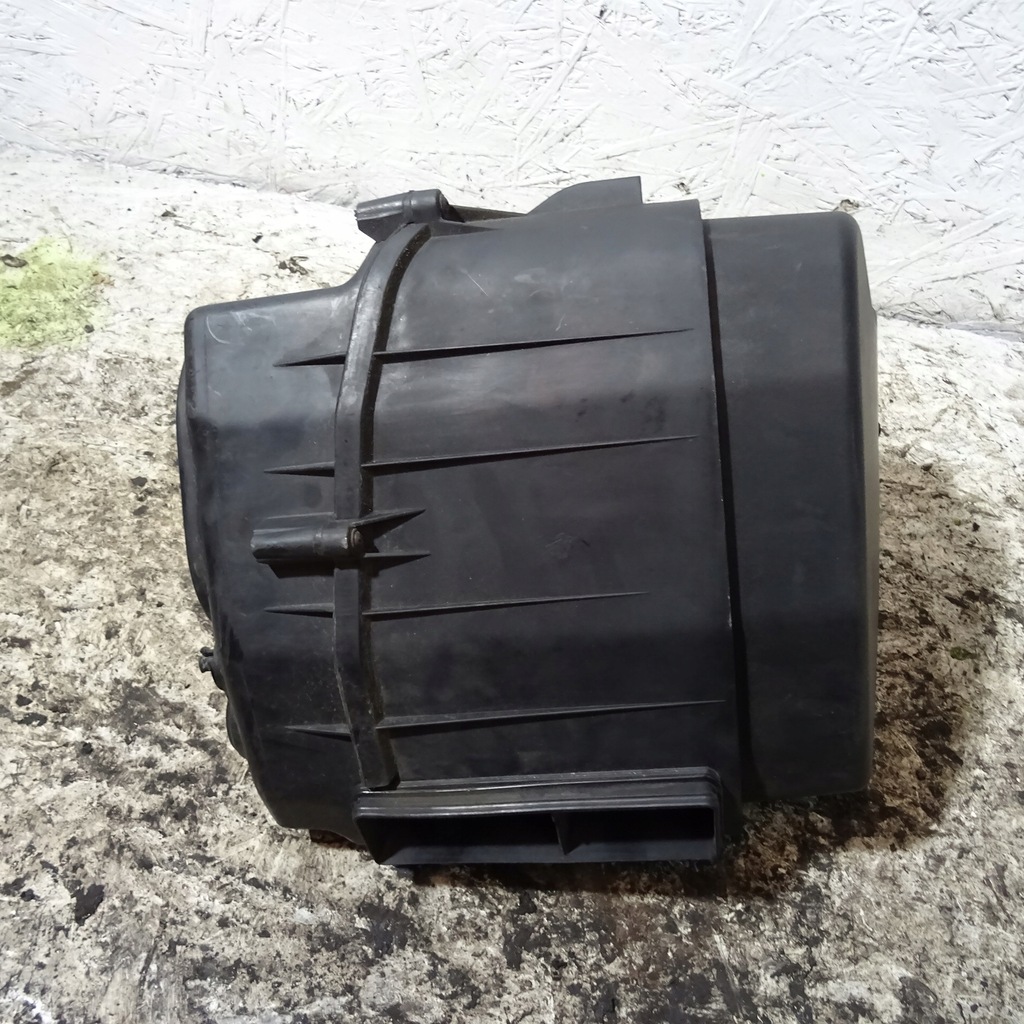 фото №2, Audi a8 d3 корпус фільтра повітря 059133823b