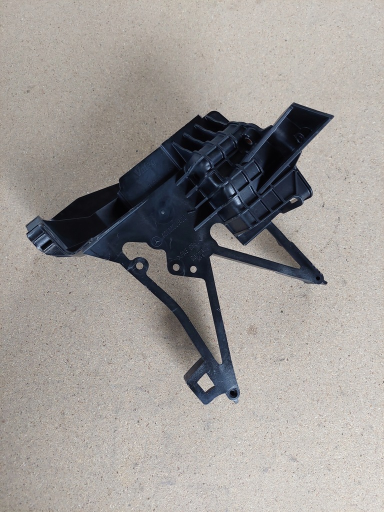 фото №1, Mercedes w213 w257 кронштейн поперечина передній ліва